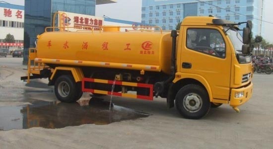 東風多利卡<a href=http://www.cnnxw.cn/ssc target=_blank class=infotextkey>灑水車</a>