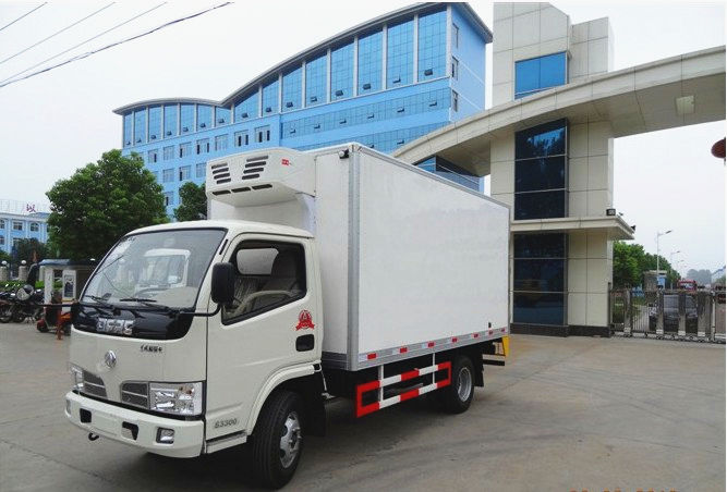 東風(fēng)福瑞卡<a href=http://www.cnnxw.cn/lcc/ target=_blank class=infotextkey>冷藏車</a>